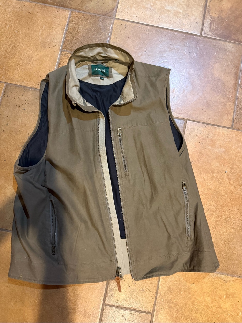 Orvis Men's Olive/Tan Canvas Field Vest